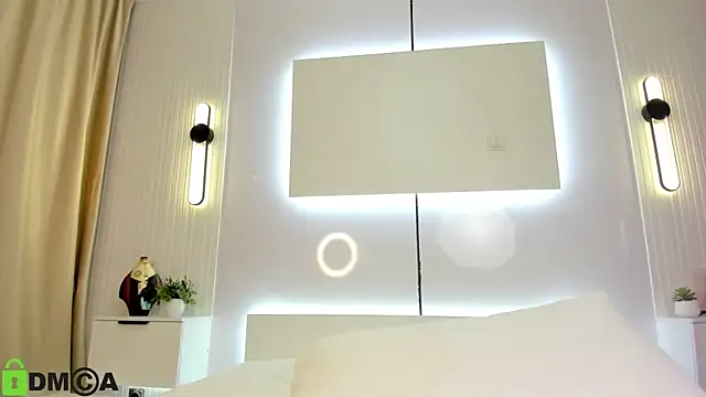 Snapshot of Lola_Peach chatting on January 31, 9:16 am Lola Peach online show from January 31, 9:16 am