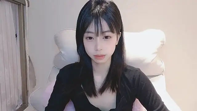 Snapshot of -Hottie chatting on January 18, 4:21 pm -Hottie online show from January 18, 4:21 pm