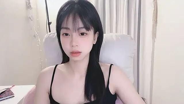 Snapshot of -Hottie chatting on March 11, 3:56 pm -Hottie online show from March 11, 3:56 pm