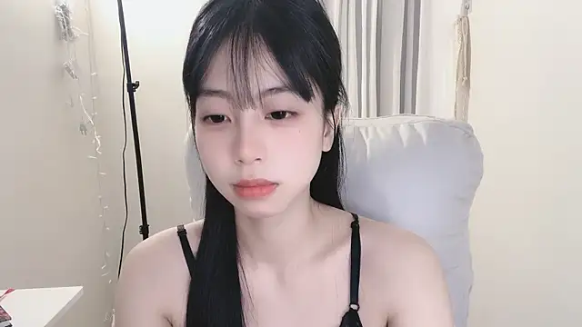 Snapshot of -Hottie chatting on March 11, 7:03 pm -Hottie online show from March 11, 7:03 pm