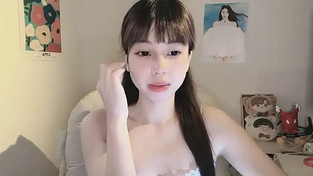 Snapshot of -Hottie chatting on September 9, 4:17 pm -Hottie online show from September 9, 4:17 pm