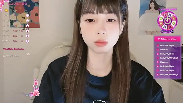 Snapshot of -Hottie chatting on November 4, 4:17 pm -Hottie online show from November 4, 4:17 pm