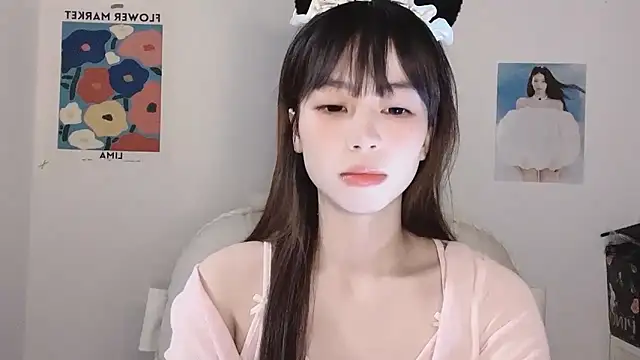 Snapshot of -Hottie chatting on November 26, 3:57 pm -Hottie online show from November 26, 3:57 pm