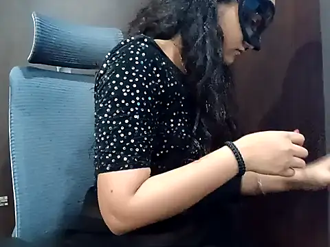 Snapshot of GoldnessAishu chatting on January 28, 4:30 pm GoldnessAishu online show from January 28, 4:30 pm