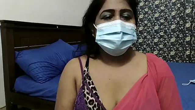 Snapshot of Maya8175 chatting on September 25, 5:27 pm Maya8175 online show from September 25, 5:27 pm