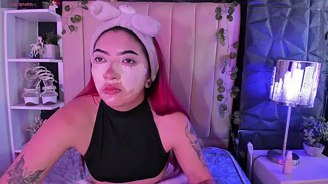 Mia Rinn online show from March 13, 8:37 pm