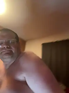 treatbobnicer online show from March 7, 11:51 am