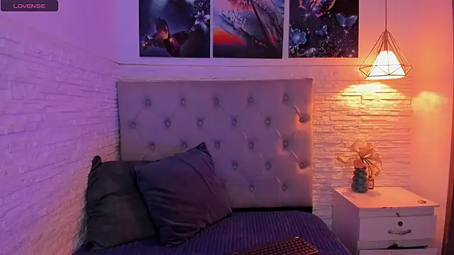 Snapshot of graceymilf666 chatting on March 19, 11:28 am graceymilf666 online show from March 19, 11:28 am