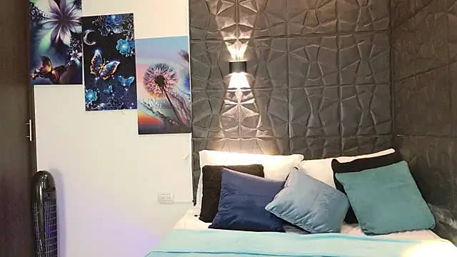 Snapshot of graceymilf666 chatting on September 16, 11:22 am graceymilf666 online show from September 16, 11:22 am