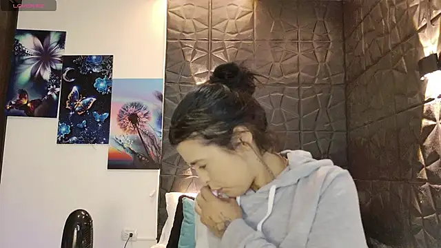 Snapshot of graceymilf666 chatting on September 18, 11:12 am graceymilf666 online show from September 18, 11:12 am