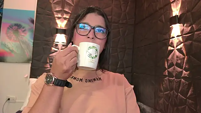 Snapshot of graceymilf666 chatting on October 30, 11:33 am graceymilf666 online show from October 30, 11:33 am