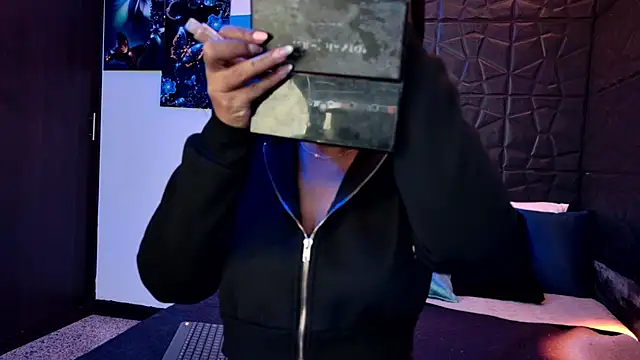 Snapshot of graceymilf666 chatting on November 5, 11:32 am graceymilf666 online show from November 5, 11:32 am