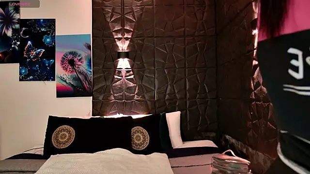 Snapshot of graceymilf666 chatting on November 26, 11:22 am graceymilf666 online show from November 26, 11:22 am