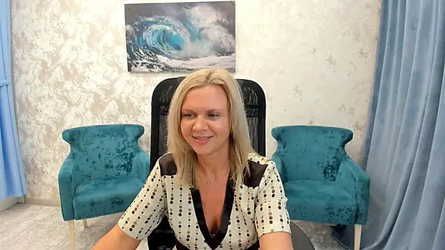 Snapshot of AgathaKlouin chatting on January 31, 12:50 am AgathaKlouin online show from January 31, 12:50 am