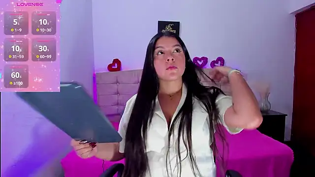 Alice Summer1 online show from January 8, 9:06 pm