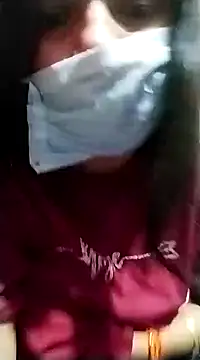 Snapshot of Hotty-Divya chatting on December 23, 2:02 am Hotty-Divya online show from December 23, 2:02 am