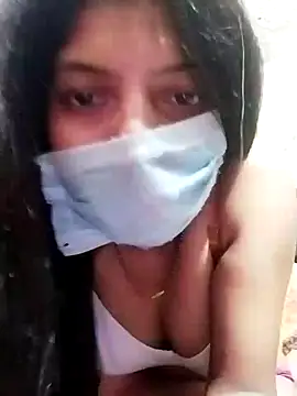 Snapshot of Hotty-Divya chatting on December 23, 9:16 am Hotty-Divya online show from December 23, 9:16 am