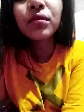 Snapshot of Hotty-Divya chatting on December 26, 9:22 am Hotty-Divya online show from December 26, 9:22 am