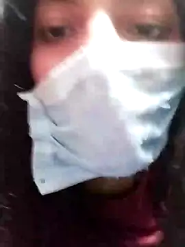 Snapshot of Hotty-Divya chatting on January 1, 1:05 pm Hotty-Divya online show from January 1, 1:05 pm