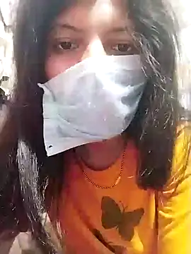 Snapshot of Hotty-Divya chatting on January 2, 2:35 pm Hotty-Divya online show from January 2, 2:35 pm