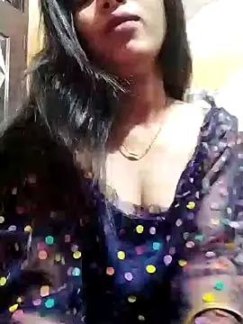 Snapshot of Hotty-Divya chatting on January 7, 2:42 am Hotty-Divya online show from January 7, 2:42 am