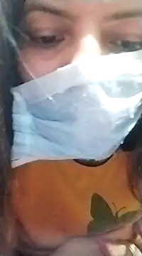 Snapshot of Hotty-Divya chatting on January 22, 8:29 am Hotty-Divya online show from January 22, 8:29 am