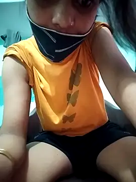 Snapshot of Hotty-Divya chatting on September 15, 2:55 am Hotty-Divya online show from September 15, 2:55 am