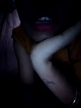 Snapshot of Hotty-Divya chatting on September 24, 2:37 am Hotty-Divya online show from September 24, 2:37 am