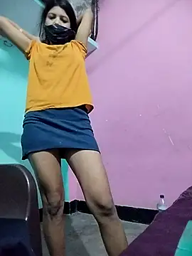 Snapshot of Hotty-Divya chatting on November 3, 1:29 am Hotty-Divya online show from November 3, 1:29 am