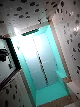 Snapshot of Hotty-Divya chatting on November 6, 3:18 am Hotty-Divya online show from November 6, 3:18 am