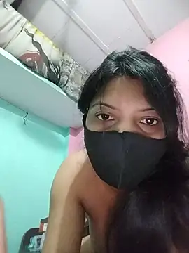 Snapshot of Hotty-Divya chatting on May 30, 3:25 am Hotty-Divya online show from May 30, 3:25 am