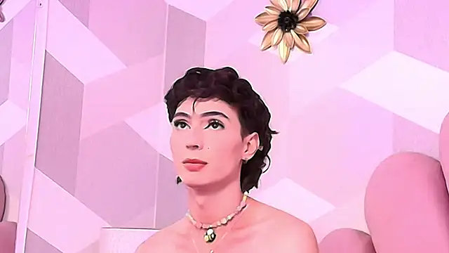 Snapshot of KylieMonnett chatting on November 25, 7:14 pm KylieMonnett online show from November 25, 7:14 pm