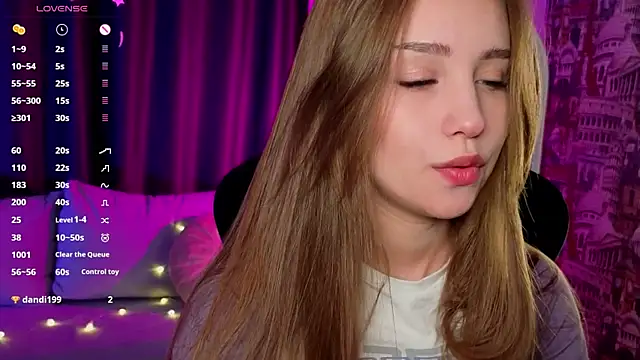 Snapshot of Alice_loft chatting on October 18, 2:36 am Alice loft online show from October 18, 2:36 am