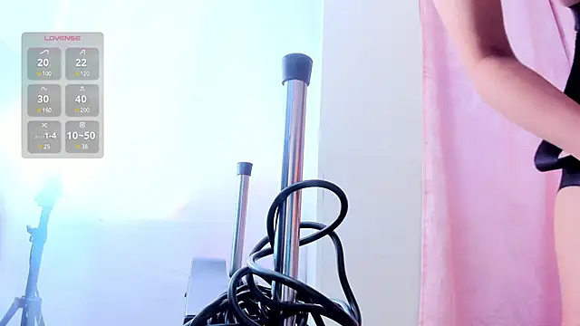 Snapshot of Elii_ross chatting on March 8, 7:31 pm Elii ross online show from March 8, 7:31 pm