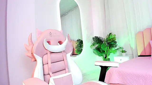 Snapshot of Brianna_bigboobs chatting on January 22, 11:12 am Brianna bigboobs online show from January 22, 11:12 am