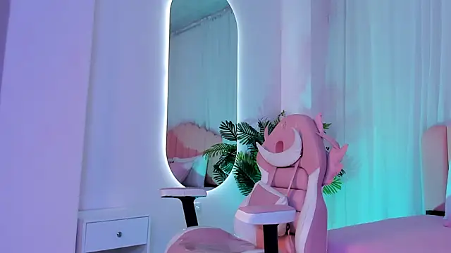 Snapshot of Brianna_bigboobs chatting on February 10, 2:05 pm Brianna bigboobs online show from February 10, 2:05 pm