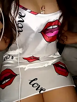 Patrona-fifi online show from February 14, 11:53 pm