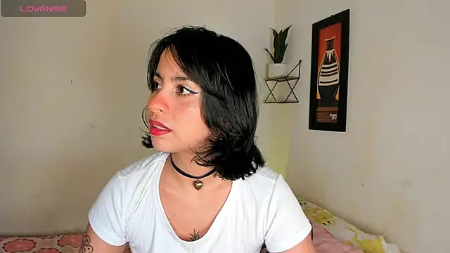 adriannyp 1 online show from August 4, 12:58 am