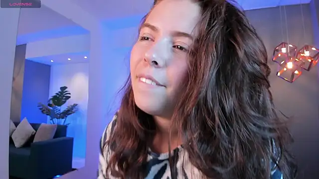 Snapshot of Lyssa_Muller chatting on February 7, 11:34 am Lyssa Muller online show from February 7, 11:34 am