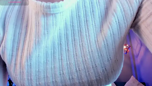 Snapshot of Lyssa_Muller chatting on February 12, 11:51 am Lyssa Muller online show from February 12, 11:51 am