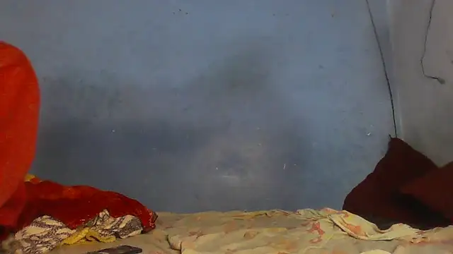 Snapshot of thasmyni chatting on October 22, 12:44 am thasmyni online show from October 22, 12:44 am