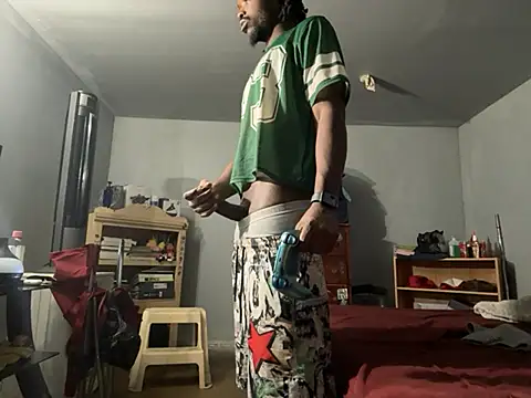 Snapshot of SluttyLyfe4L chatting on July 26, 11:33 pm SluttyLyfe4L online show from July 26, 11:33 pm