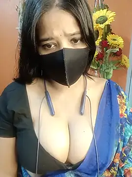 Snapshot of Sony-Model chatting on June 8, 9:42 am Sony-Model online show from June 8, 9:42 am
