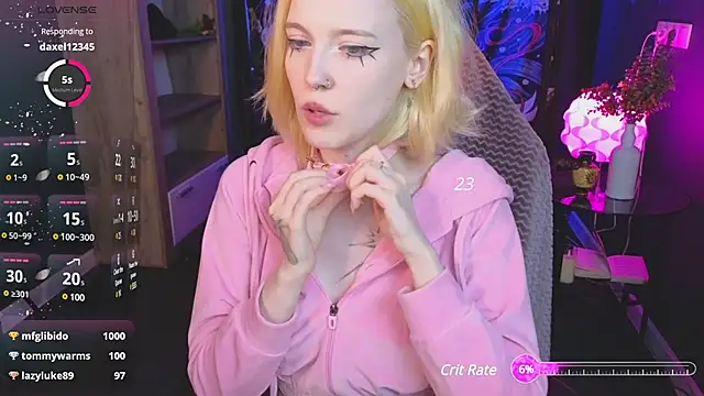 Snapshot of Crackling_Tatii chatting on December 12, 12:16 am Crackling Tatii online show from December 12, 12:16 am