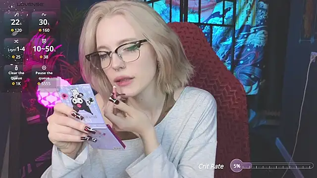 Snapshot of Crackling_Tatii chatting on March 11, 4:10 am Crackling Tatii online show from March 11, 4:10 am