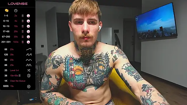 Snapshot of white_King9999 chatting on December 3, 4:03 am white King9999 online show from December 3, 4:03 am