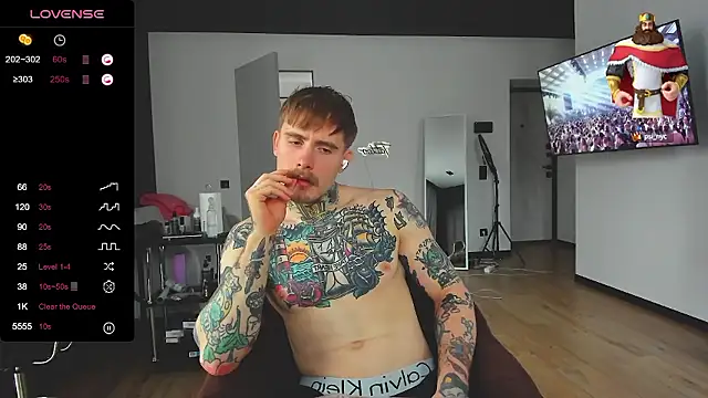 Snapshot of white_King9999 chatting on December 5, 11:05 am white King9999 online show from December 5, 11:05 am