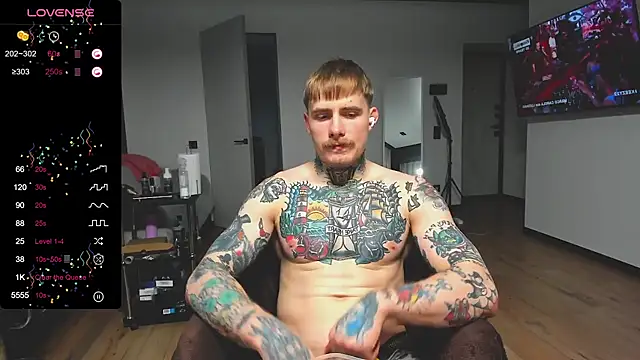 Snapshot of white_King9999 chatting on December 7, 1:07 pm white King9999 online show from December 7, 1:07 pm