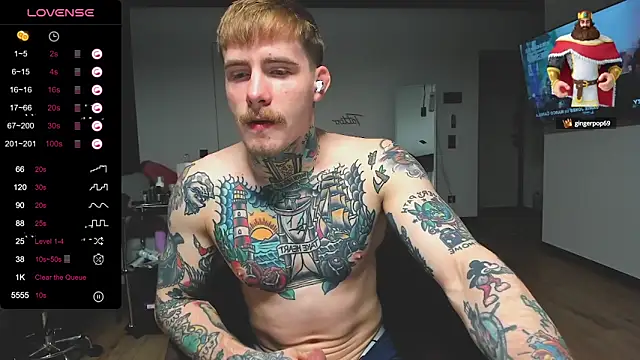 Snapshot of white_King9999 chatting on December 12, 4:59 am white King9999 online show from December 12, 4:59 am