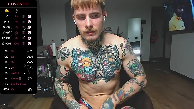 Snapshot of white_King9999 chatting on December 24, 3:47 pm white King9999 online show from December 24, 3:47 pm